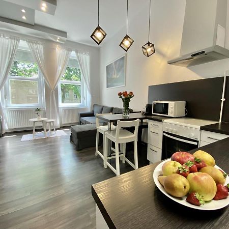 Art Apartment Szeged Extérieur photo