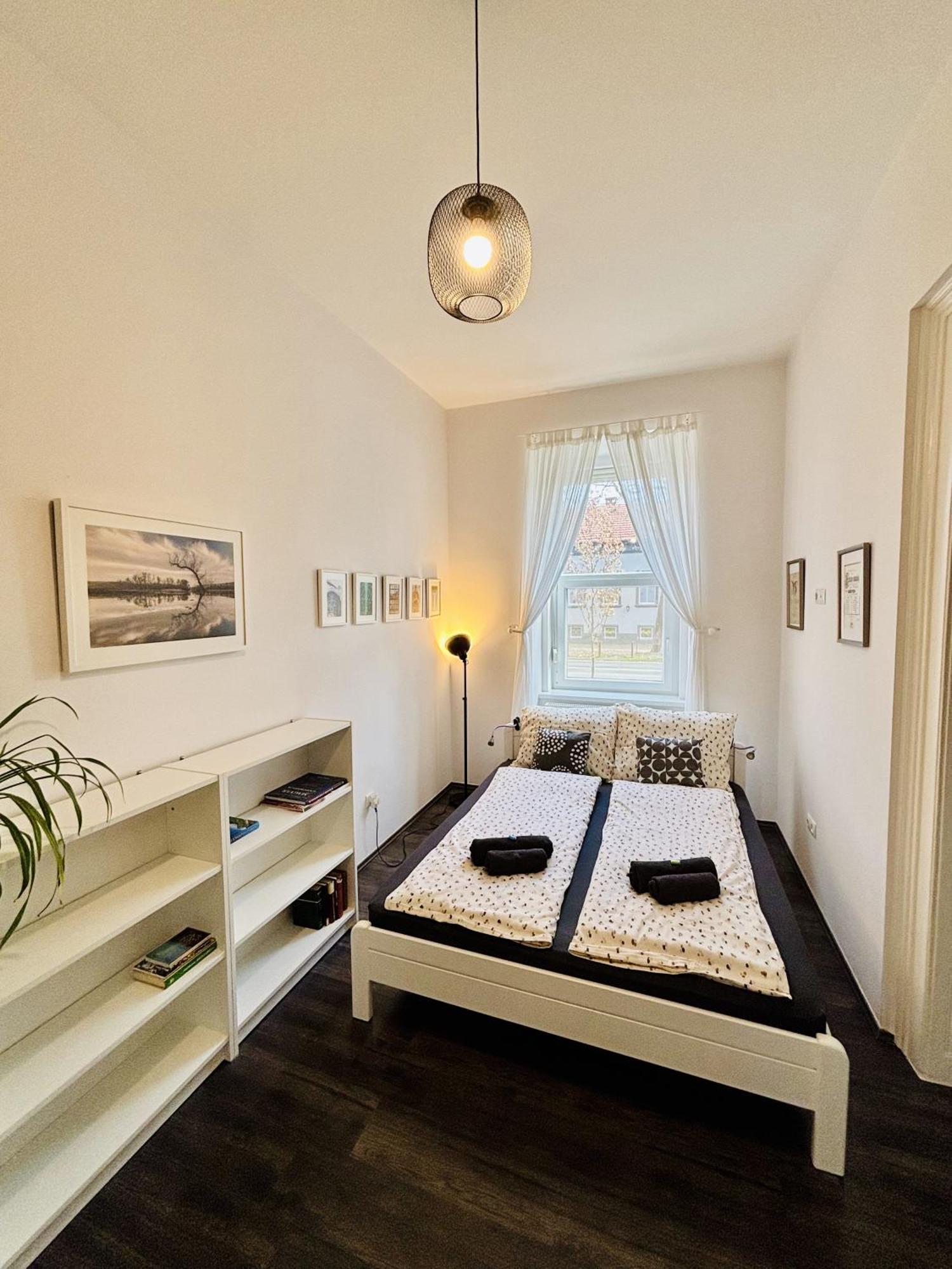 Art Apartment Szeged Extérieur photo